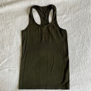 Lululemon Swiftly tank
